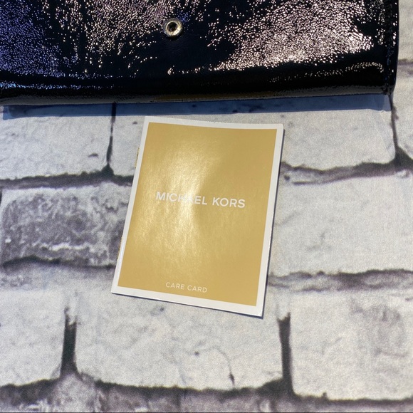 Brand New Michael Kors Glossy Black Wallet - Picture 8 of 9